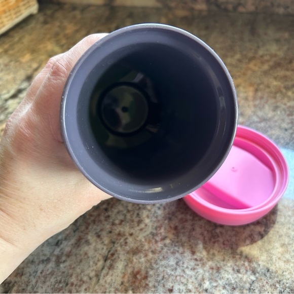 Vera Bradley Floral Pattern Tumbler with Pink Lid - Picture 6 of 6